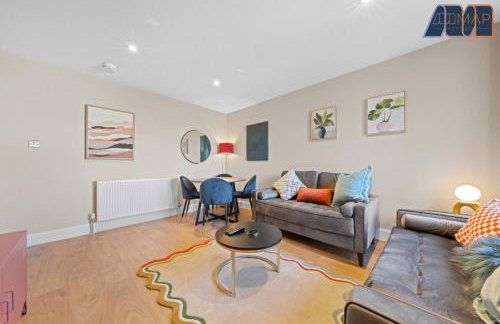 2 Bed Sleeps 4 in Dunfermline - Foto 1