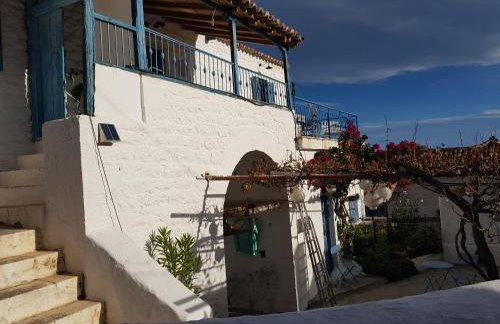 Lovely traditionnal house with sea view - Photo 10