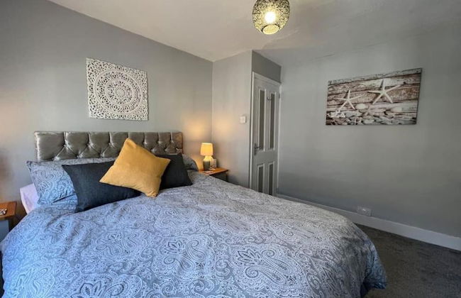 Cosy Seaside House 2min 5 Sandy Beach's 2 Dbl Beds - Photo 3