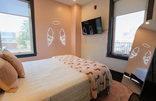 Nashville Oasis at The Muse Modern 2BR with Balcony Rooftop Views - Foto 38