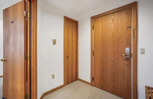 Highridge B20 Spectacular Top Floor Two Bedroom with Loft Condo with Scenic Views and Sports Center - Foto 46