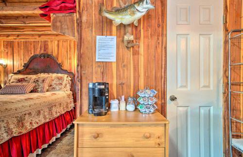 Hand-Built Black Fork Cabin 2 with Fire Pit! - Foto 11