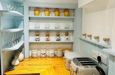 Muddy Boots-Arcade Royale - Photo 17