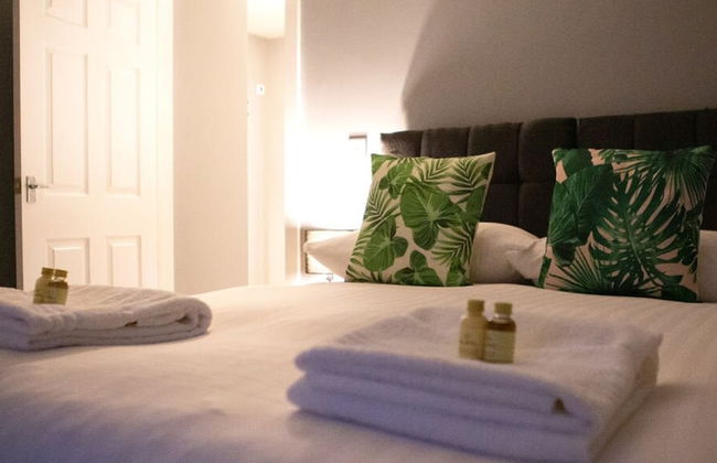 The Gathering Liver House - Hot Tub - Near Liverpool - Foto 14