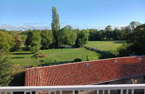 Jonzac Centre Ville - Private Home near Chateau - Photo 8