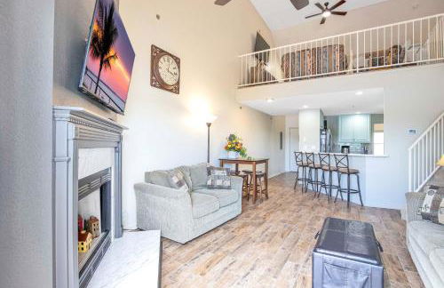 Amazing Views from Balcony, Loft & Gated Pool - Foto 5