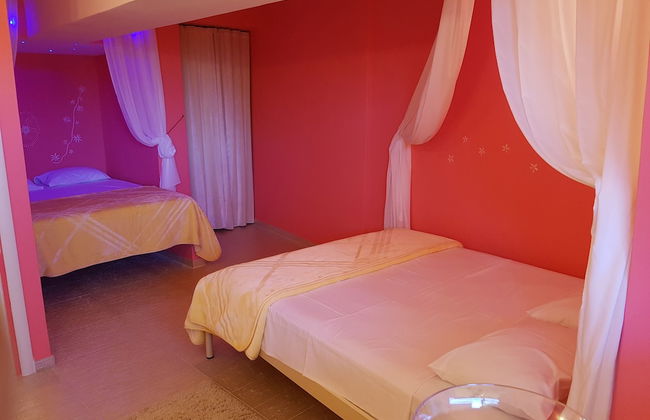 The golden brown luxury guesthouse - Foto 10