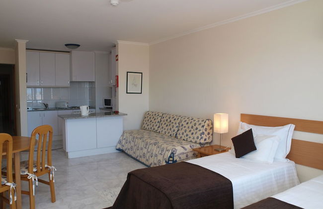 Apartamentos Jardins da Rocha - Foto 5