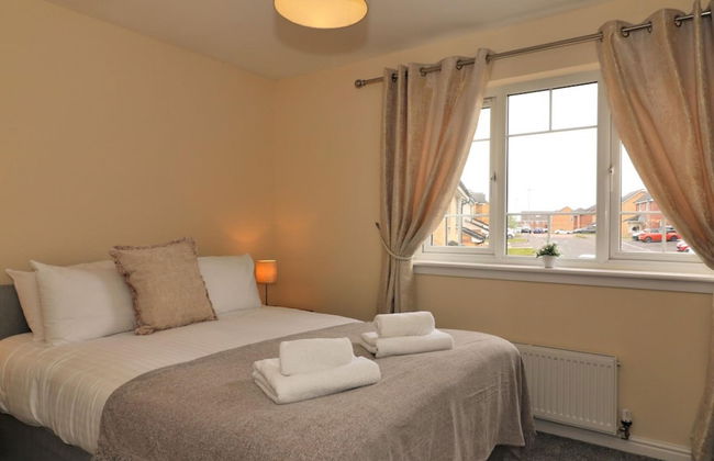 Wilkie House Holytown - Photo 1