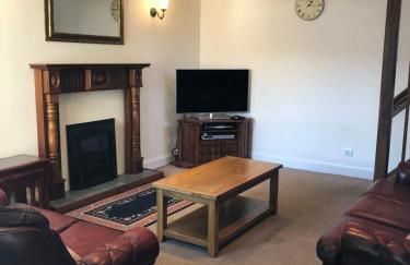 Spacious home by the sea in Scalloway. - Foto 1