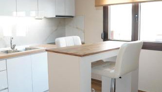 Bright and central apartment - Photo 5