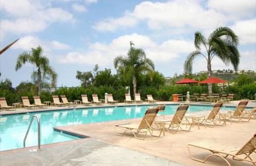 Spacious Luxury home in Gated Community with Resort Pool & Scenic Views - Photo 50