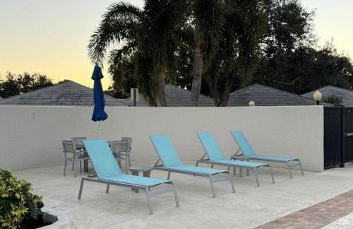 Private Cottage in West Palm Beach Florida - Photo 10