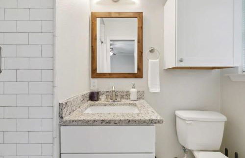 LSU Slammer Arcade 4 5 mile to LSU Private Yard - Foto 22