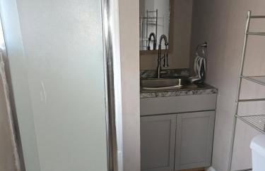 Suites on East Side near Whole Foods, Brown University, Miriam Hospital, MBTA, Downtown, - Photo 11