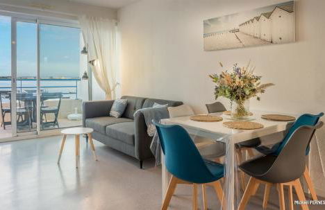 RÉF 335 - PORT-LOUIS appartement vue mer type 3 avec balcon - Foto 1