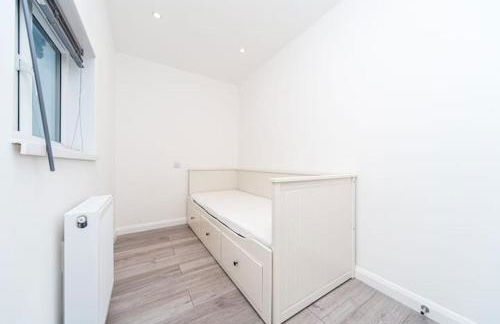 Lovely 3 Bed Flat in a Great Location in London - Foto 12