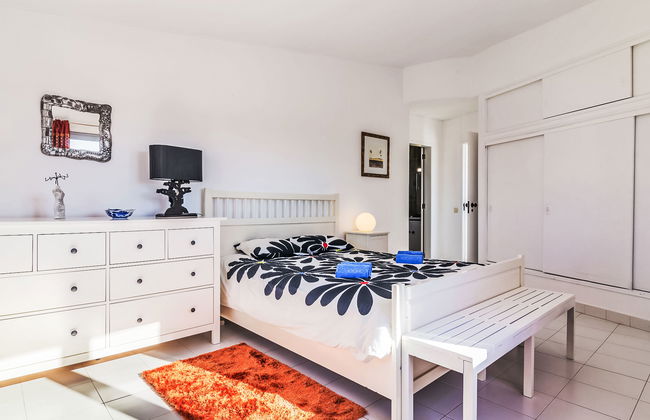 Arribas Villa - Photo 13