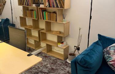 Bauhaus Inspired 2 Bedroom Townhouse Near The City Centre With Drive Parking - Foto 15