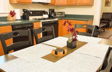 After the Game Apt 2 All Star Baseball Rentals - Foto 1