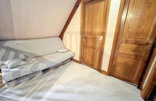 Maison cosy à Lanobre + Jardin - Photo 10