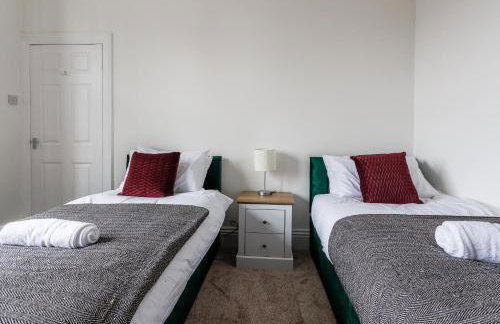 2 BR Home Perfect for Short and Long Term Stay - Foto 53