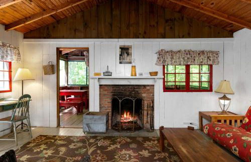Luxury Camping Cabin with Fireplace near Hanover, New Hampshire - Foto 4