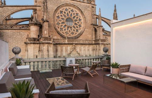 Puerta Catedral Suites - Photo 6