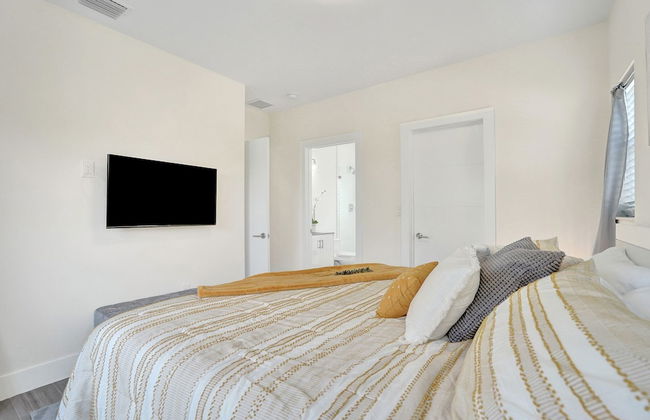 The Zen Suites - Photo 9