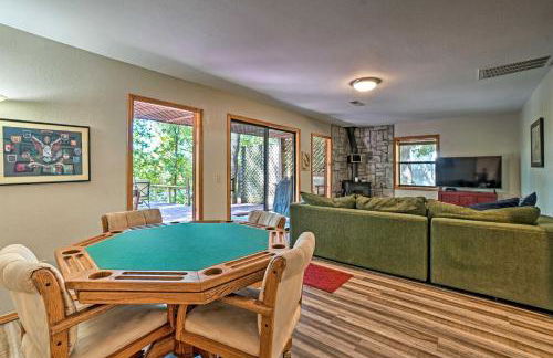 Home with Large Deck on Table Rock Lake! - Foto 18