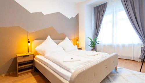 StadtNatur Apartment am Küchwald - 2 SZ mit Balkon, WASCHMASCHINE, Streaming-TV, Badewanne, Arbeitsplatz - Foto 2