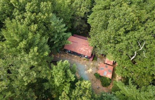 Hot Tub Deck Screened Porch Fire Pit & WiFi - Photo 31