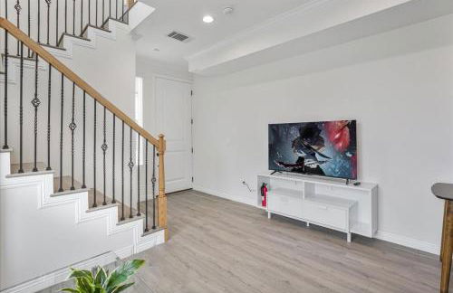 Stylish Pasadena Stay Near Old Town & Rose Bowl - Photo 14