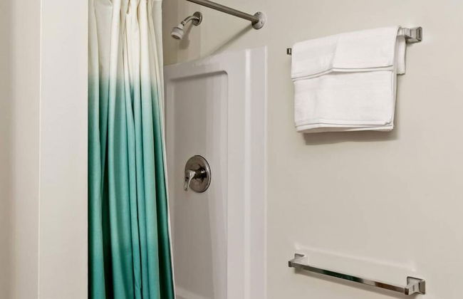 Historic Brick 2 Bedroom Getaway, Wifi - Foto 12