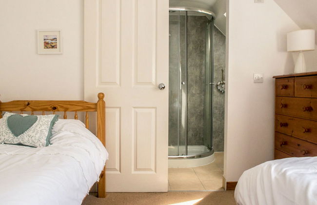 Old School - Photo 15