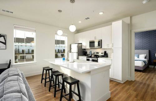Luxurious 1BR Gem Steps from the Action - Photo 3