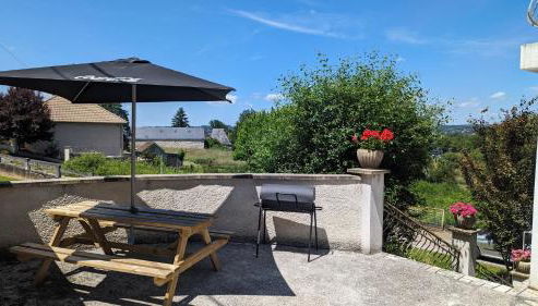 Logement à Brive proche centre-ville et campagne - climatisation, Wifi, coin exterieur et parking privés - Foto 5