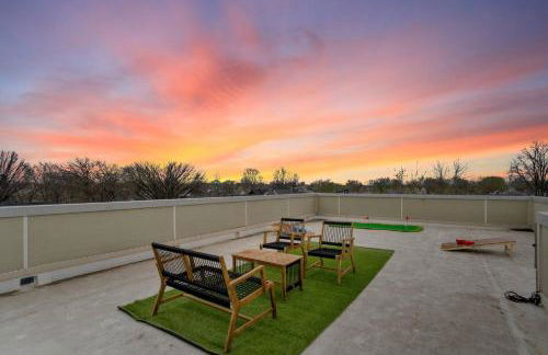 Luxe Retreat! Bar|Rooftop DT Views|Hot Tub|Arcade - Foto 19