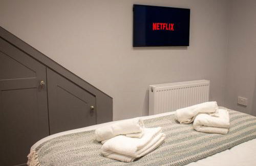 2 Bed House - Sleeps 4 - Parking - Foto 10