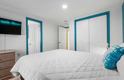 Sunshine House #2-Selfie-Friendly - Steps to Beach - Foto 24