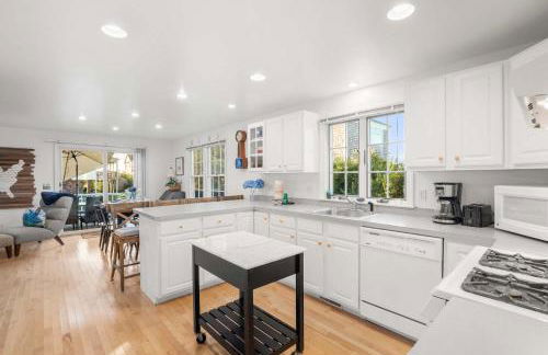 Stunning Home with Water Views - Foto 5