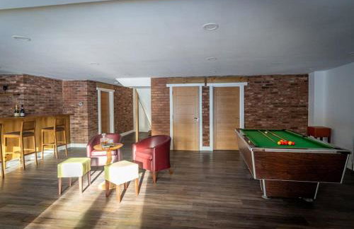 Beresford, woodland lodge, sauna, hot tubs & games for 18 - Foto 5