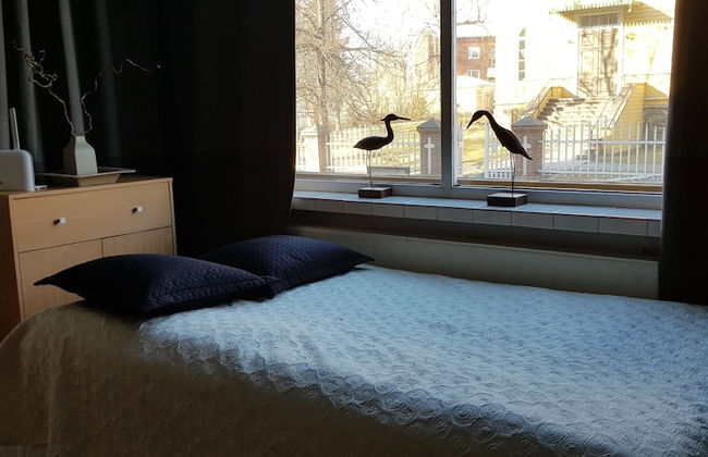 Cosy studio in front of a small church - Foto 3