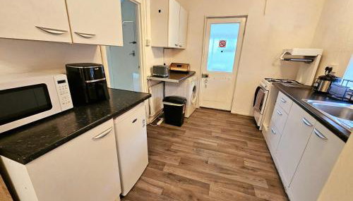 3-Beds Sleeps 5 w Parking 10 mins from Centre - Foto 4