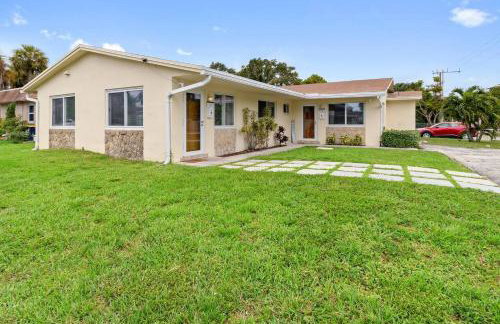 Cozy AirportHouse 5 min del aeropuerto WiFi parking privado - Foto 19