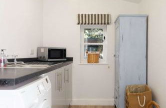 Sidlesham Hideaway Logburner & Garden - Photo 26