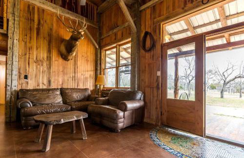 Glamping Cabin Rental for Groups on Lake Buchanan in Texas Hill Country - Foto 2