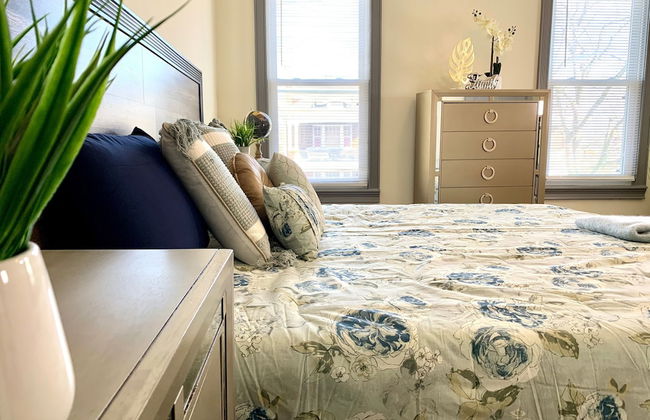 The Iron Scow - With Private Yard & Parking, Near Falls & Casino by Niagara Hospitality - Foto 9