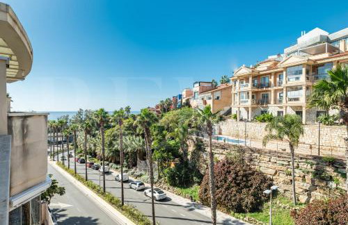Seaside stay with large terrace, pool & parking REMS - Foto 36