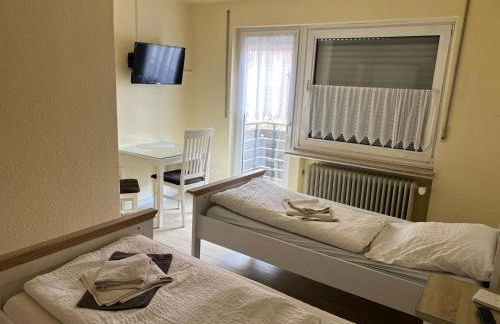 Ferienwohnung mit 4 Betten - Balkon - Küche - Foto 3